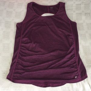 🌸Old Navy Maternity Workout Tank Size XL🌸